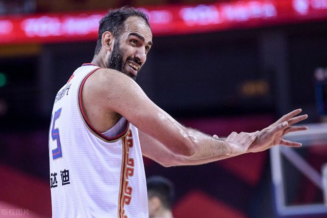 包含赛前广州队豪取连胜:欧超杯节点到来,质疑声仍在,球队文化再被提及的词条 包含赛前广州队豪取连胜:欧超杯节点到来,质疑声仍在,球队文化再被提及的词条